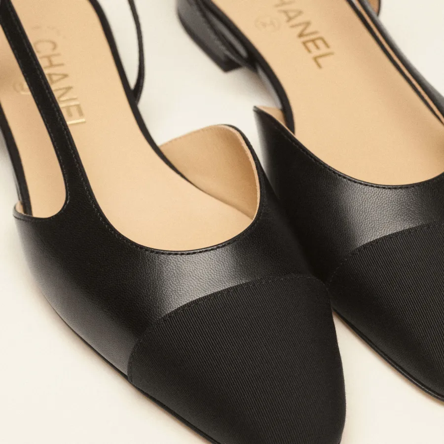 Chanel Black lace up flat shoes