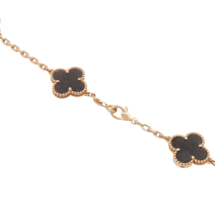 Van Cleef & Arpels Vintage Alhambra Necklace 20 motifs 2023 Holiday Collection