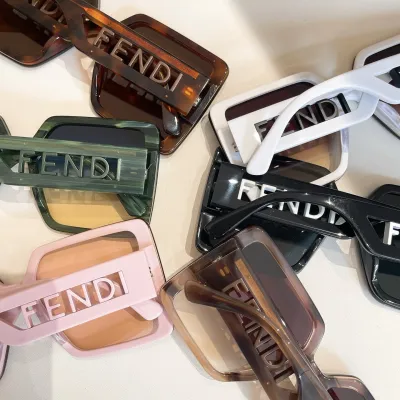 Fendi square frame glasses black/brown/white/pink/green/leopard color Size 55口19-145