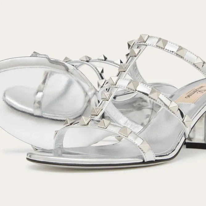 VALENTINO Silver mirror effect rivet sandals (heel height 6cm)