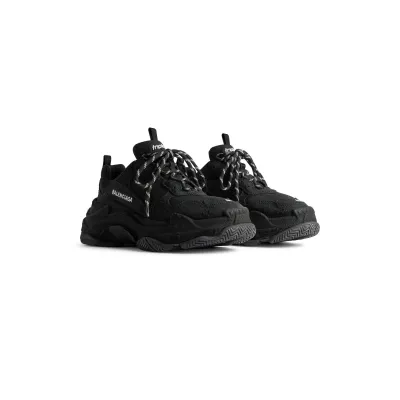 BALENCIAGA TRIPLE S Black Sneakers