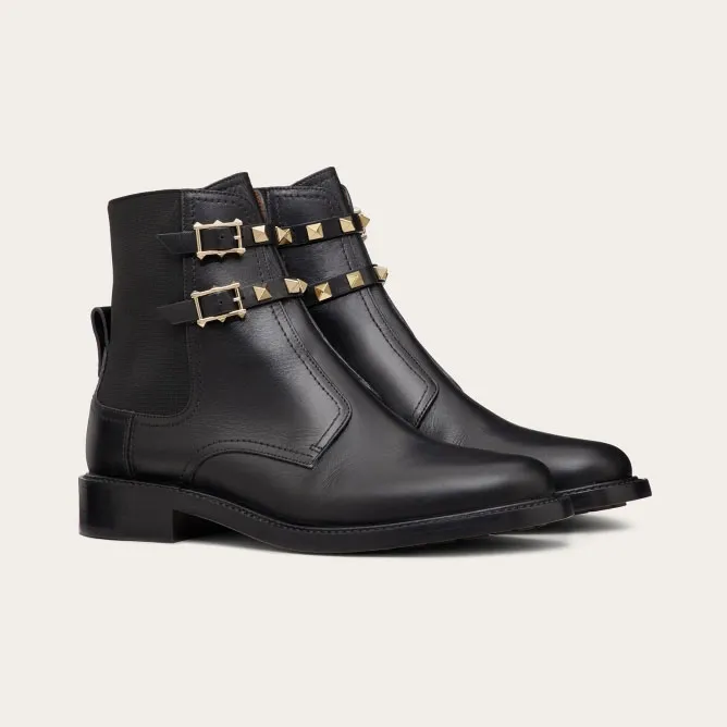 VALENTINO ROCKSTUD Calf rivet ankle boots (heel 2 cm high)