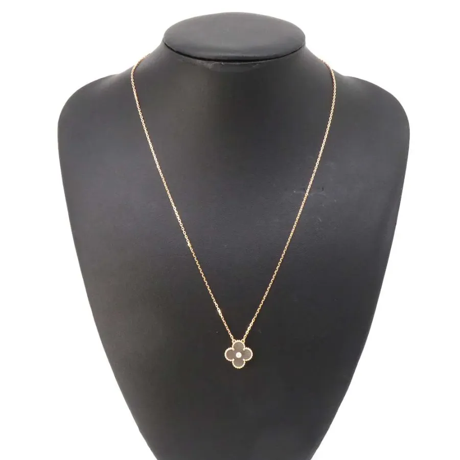 Van Cleef & Arpels Necklace Vintage Alhambra Holiday