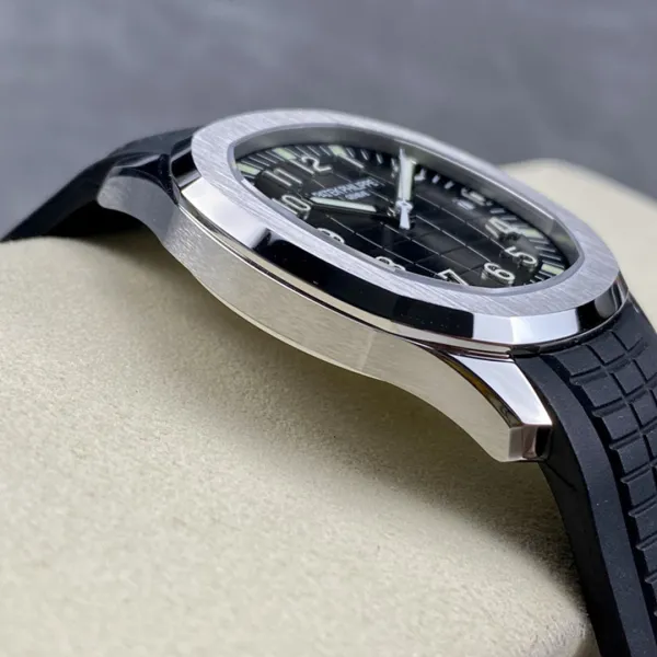 PATEK PHILIPPE-AQUANAUT-ref.5167A-001-40mm - Image 7