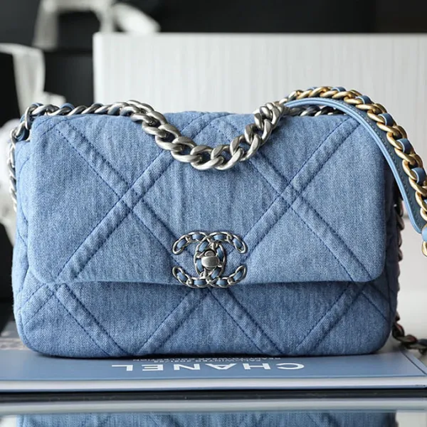 Chanel 19 Bag Light Blue Denim / Dark Blue Denim / Wine Red / Deep Red / Pink / Green / Apricot color 26cm Crossbody Bags - Image 2
