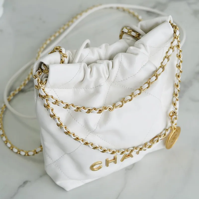 Chanel 22bags White Shoulder Bags