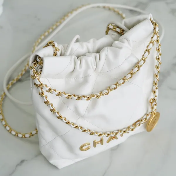 Chanel 22bags White Shoulder Bags - Image 3