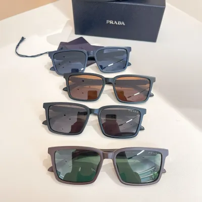 Prada square frame glasses green/blue/brown/black color Size 56口17-147