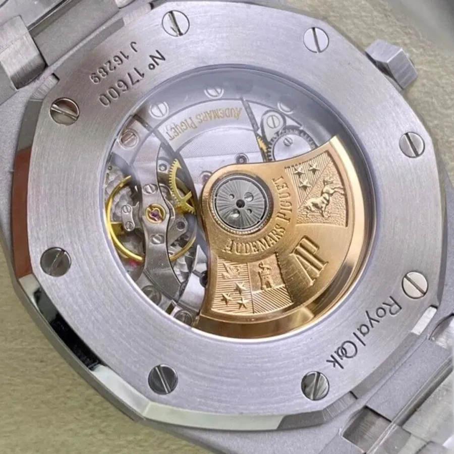 AUDEMARS PIGUET-ROYAL OAK-REF.15400ST.OO.1220ST.01-41MM
