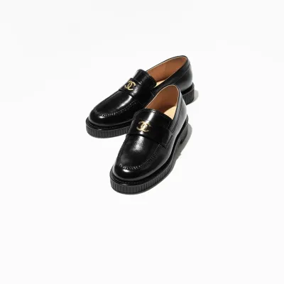 Chanel Black glossy wrinkled calf skin Loafers