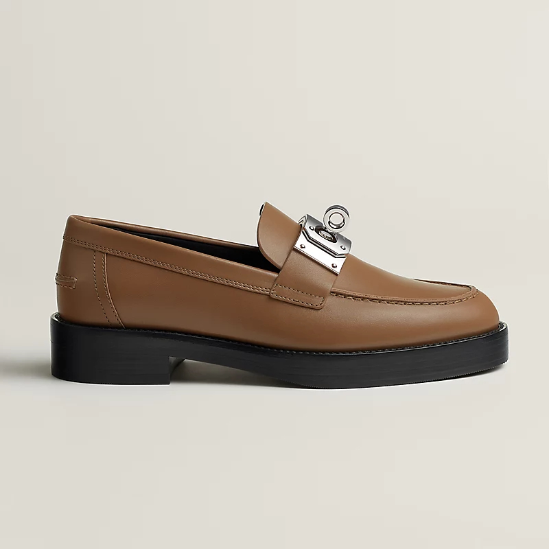 HERMES Loafers Marrom Quente