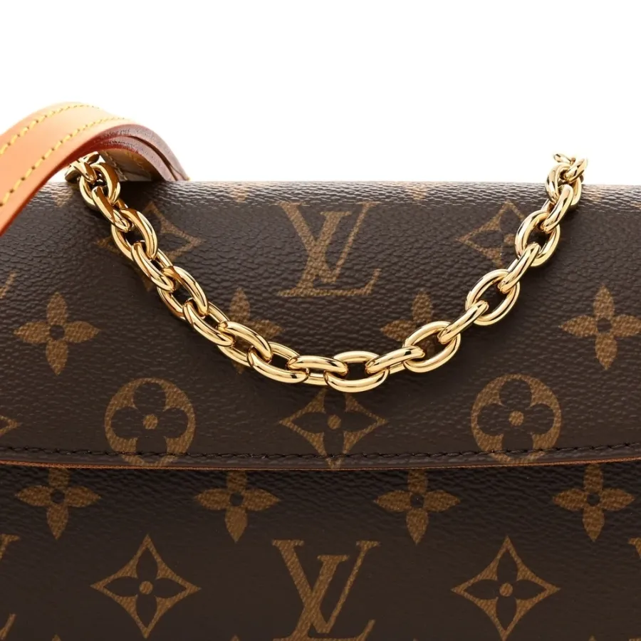 Louis Vuitton Ivy Wallet On Chain PM Monogram Canvas Gold Hardware