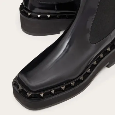 VALENTINO M-WAY ROCKSTUD Women's calf leather ankle boots (heel 5cm high)