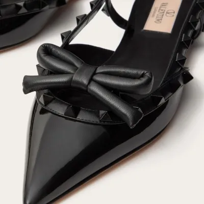 VALENTINO Patent-leather lace-up flats