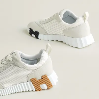 HERMES White Sneakers Bouncing Sports Shoes