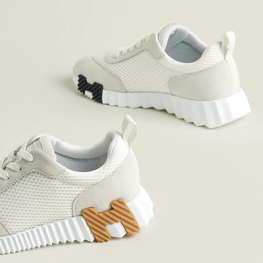 HERMES White Sneakers Bouncing Sports Shoes