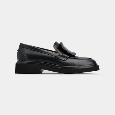 Roger Vivier Viv' Rangers Loafers In Black Leather With Lacquered Metal Buckle (Heel Height 2.5cm)