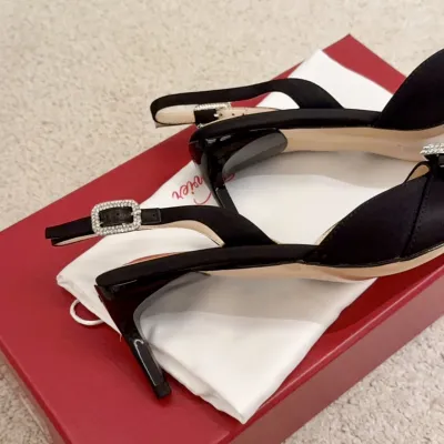 Roger Vivier Viv'Canard Pumps High Heels In Red/Black/Blue/Purple Satin With Crystal Buckle (Heel Height 5.5cm)