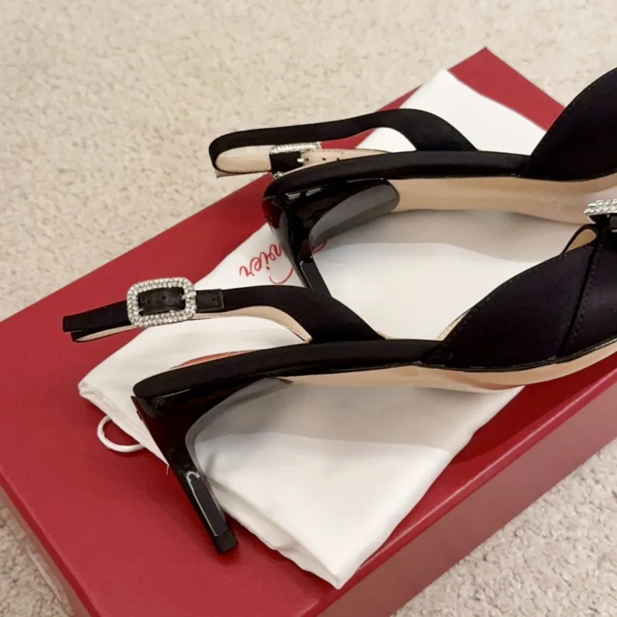 Roger Vivier Viv'Canard Pumps High Heels In Red/Black/Blue/Purple Satin With Crystal Buckle (Heel Height 5.5cm)