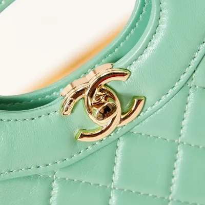 Chanel Oil Wax Leather Green Crossbody Bags