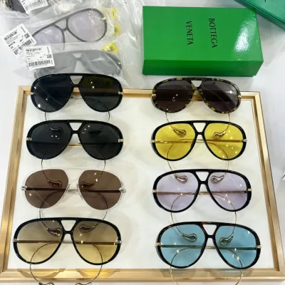 Bottega Veneta glasses black silver/black gold/transparent black/tawny/yellow/brown/yellow leopard/blue leopard color Size 63-12-145