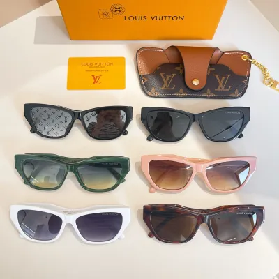 Louis Vuitton glasses pink/white/black/green/leopard/black Monogram pattern color Size 53口22-145