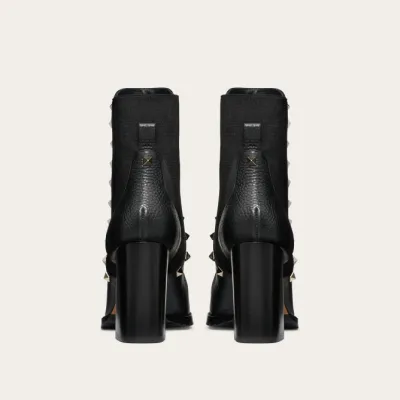 VALENTINO ROCKSTUD Peeled calf rivet ankle boots (heel height 8cm)