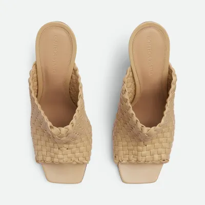 Bottega Veneta Knot Mule In Beige Intrecciato Leather Mule With Gold Finished Metal Knot Heel (Heel Height 9cm)