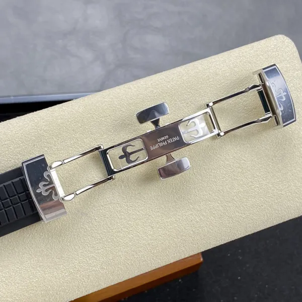 PATEK PHILIPPE-AQUANAUT-ref.5167A-001-40mm - Image 9