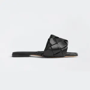 Bottega Veneta Lido Flat Sandal In Black Intrecciato Leather Flat Sandal