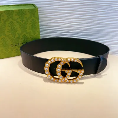 Gucci Women's  Emblem Buckle With Pearls Belt In Black Smooth Calfskin With Gold Hardware 70mm