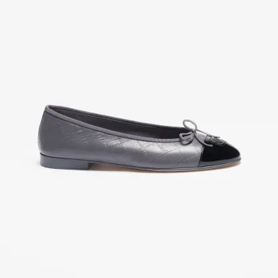 Chanel Flat shoes with printed lambskin and calf patent leather gray and black Ballet  Shoes
