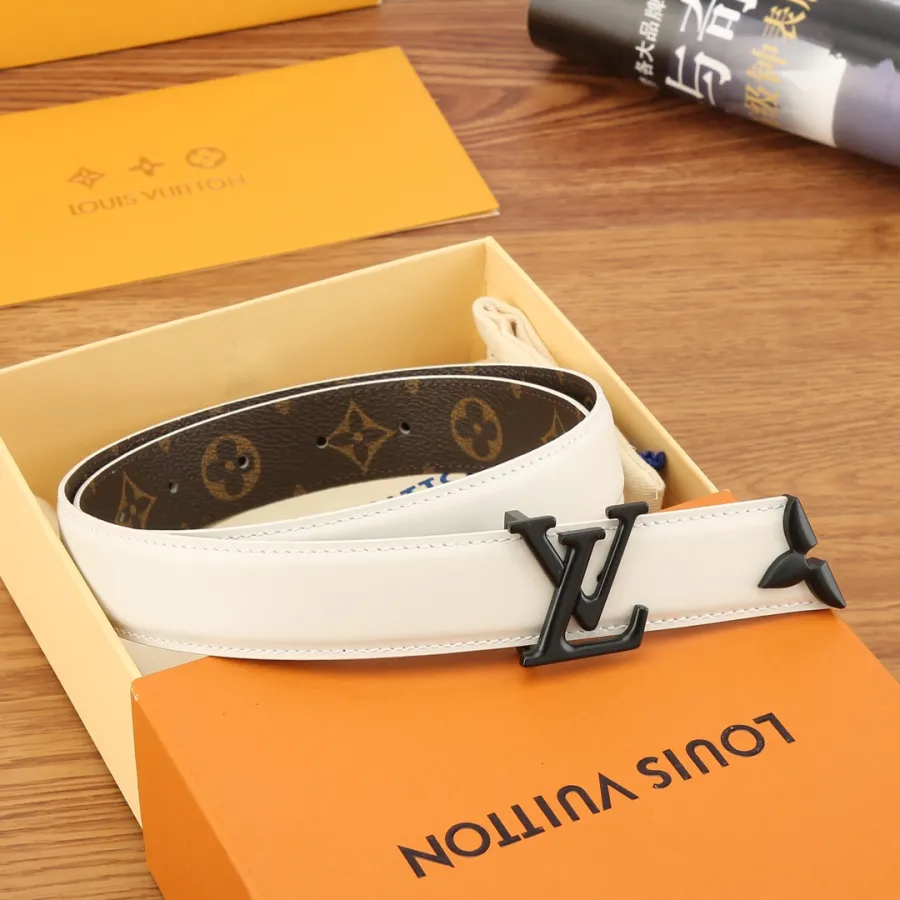 Louis Vuitton Women's Pretty LV Reversible Belt In White/Black Calfskin And Monogram Canvas With Gold/Silver/Black Hardware 30mm