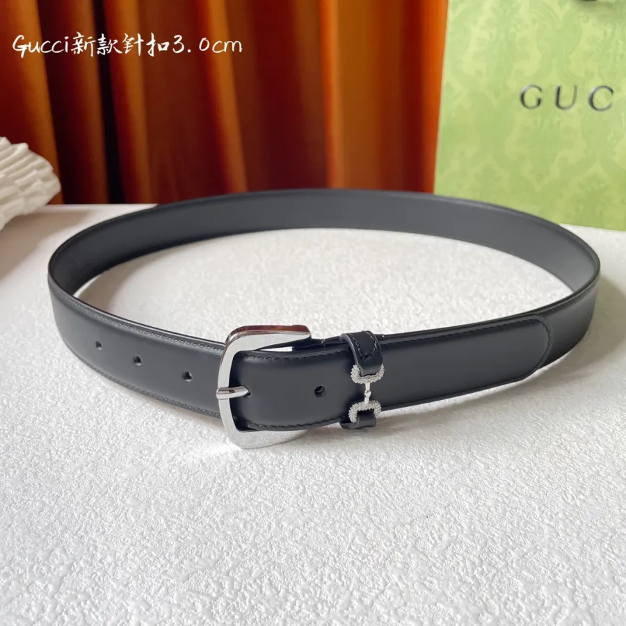 Gucci Women's Square Buckle With Beading Horsebit Thin Belt In White/Black Smooth Calfskin With Gold/Silver Hardware 30mm