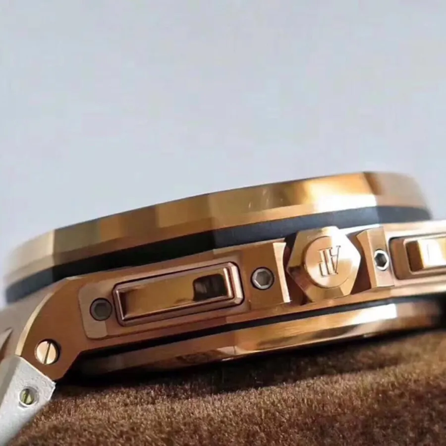 AUDEMARS PIGUET-ROYAL OAK OFFSHORE-REF.26408OR.OO.A010CA.01-44MM