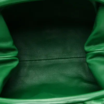 Bottega Veneta Intrecciato The Pouch Oversized Clutch Racing Green Nappa Leather