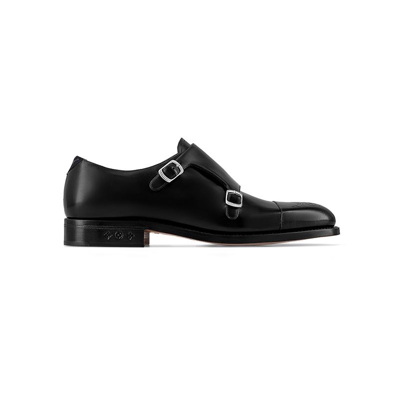Sapatos de couro preto Louis Vuitton para homens, tipo Loafers.