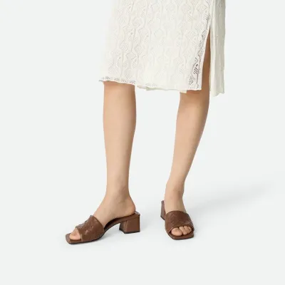 Bottega Veneta Parco Mule In Brown Intrecciato Leather Kitten-Heel Mule Sandal (Heel Height 4.5cm)