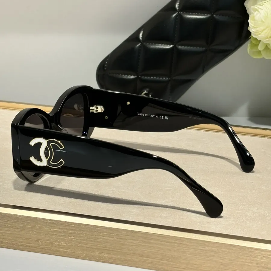 CHANEL glasses black white color size 53口19-145