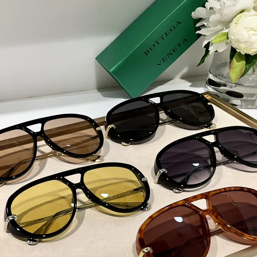 Bottega Veneta glasses leopard/yellow/tawny/black gold/eggplant color Size 63-12-145