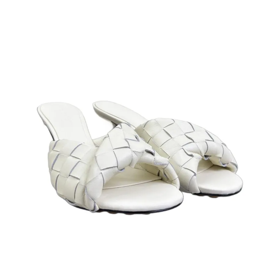Bottega Veneta Blink Mule In White Intrecciato Leather Kitten Heel Mule (Heel Height 4.5cm)