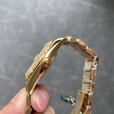 ROLEX-Sky Dweller-REF.M326938-0003-42MM