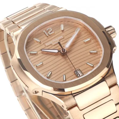 PATEK PHILIPPE-NAUTILUS-ref.7118-1R-010-35.2mm