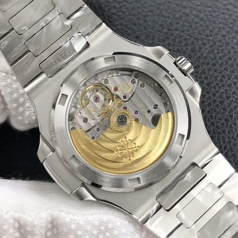 PATEK PHILIPPE-NAUTILUS-ref.5711-1A-014-40mm