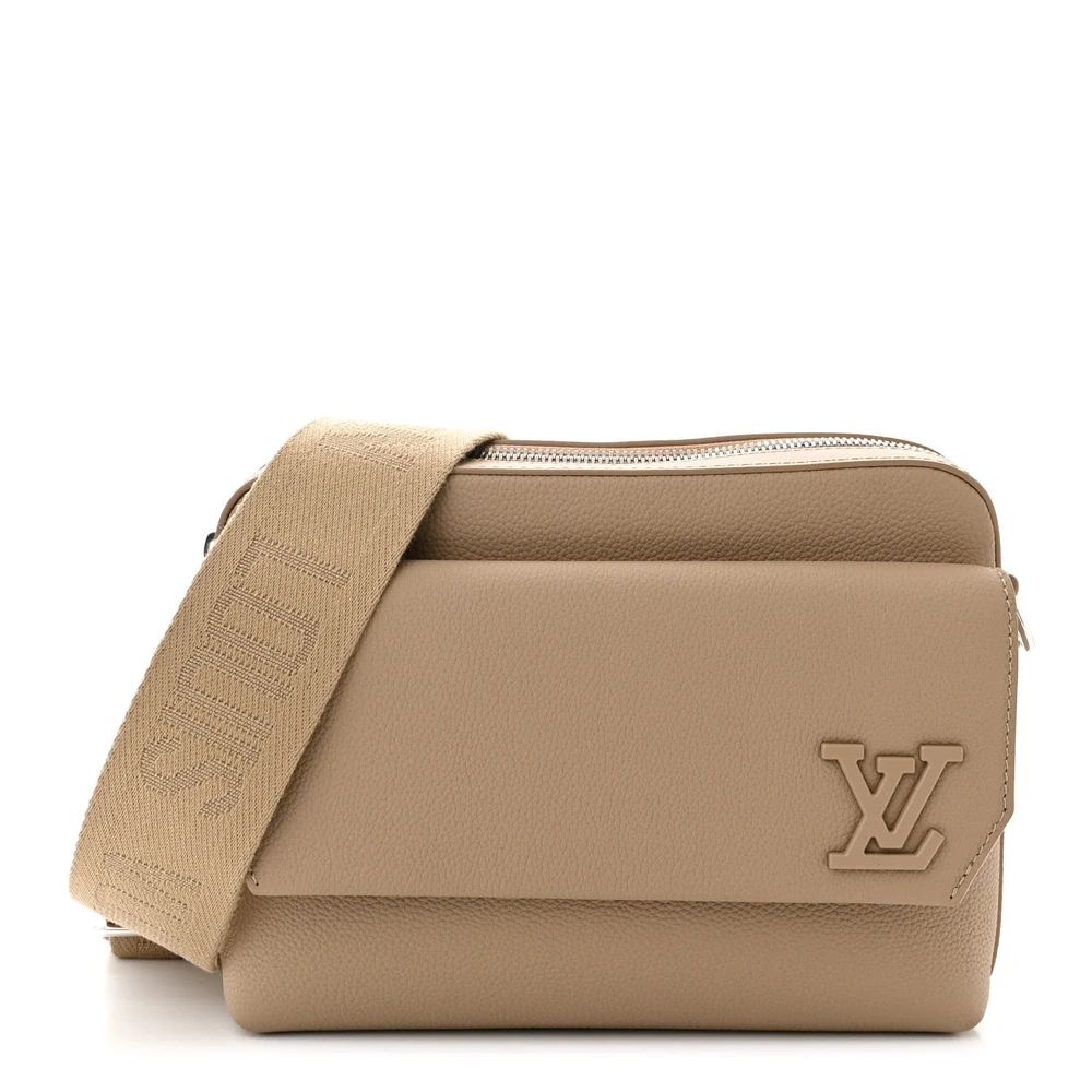 Louis Vuitton Aerogram Fastline Messenger PM em Couro Bege Sable de Bezerro
