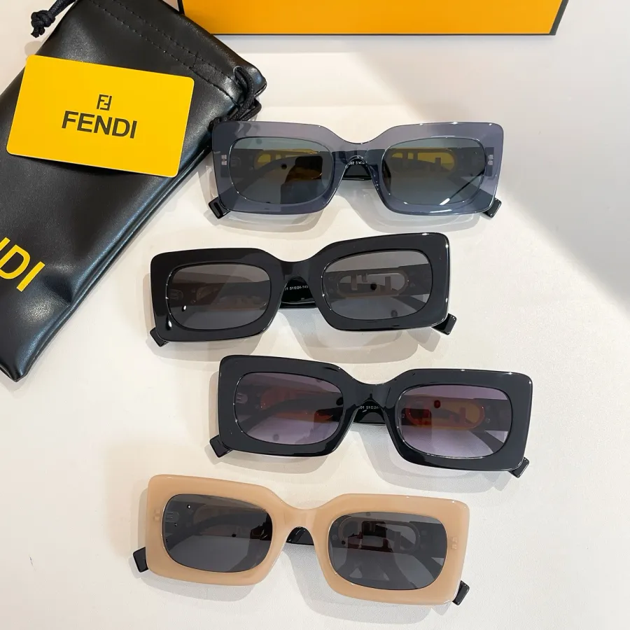 Fendi square frame glasses black gold/eggplant/grey/nude black color Size 55口17-145