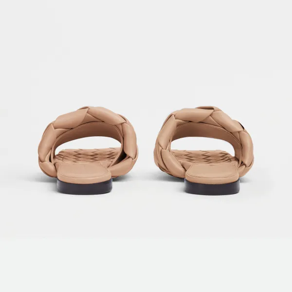 Bottega Veneta Lido Flat Sandal In Nude Intrecciato Leather Flat Sandal - Image 3