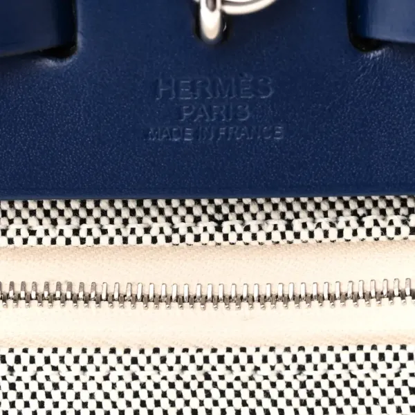 Hermès Brides de Gala Herbag Zip Retourne 31 PM Bleu de France / Ecru / Black Vache Hunter Leather & Toile H Palladium Silver Hardware - Image 3