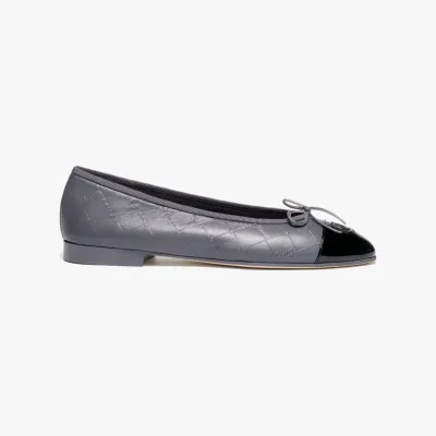 Chanel Flat shoes with printed lambskin and calf patent leather gray and black Ballet  Shoes