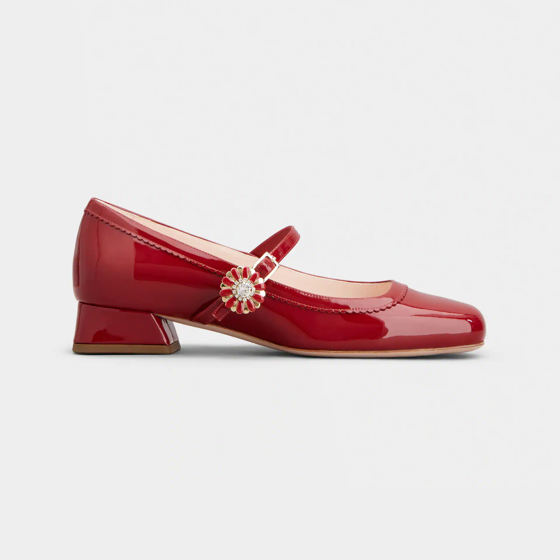 Roger Vivier Très Vivier Dasiy Mary Janes Em Couro Verniz Vermelho Com Fivela Metálica Flor (Altura do Salto 2,5cm)